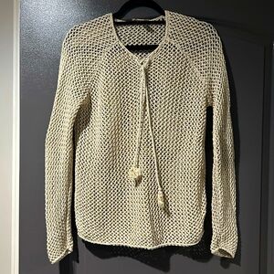 Loft sweater.  Like new condition.